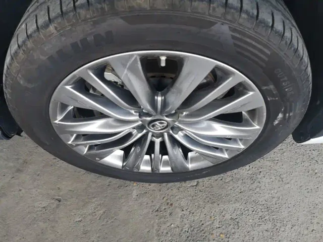Toyota Highlander — Фото автомобиля 24