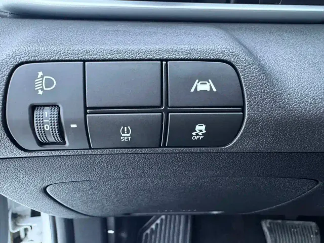 Hyundai Elantra — Фото автомобиля 23