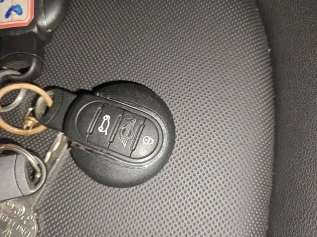 MINI Hatch — Фото автомобиля 8
