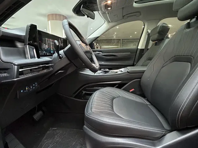 Ford Edge — Фото автомобиля 11