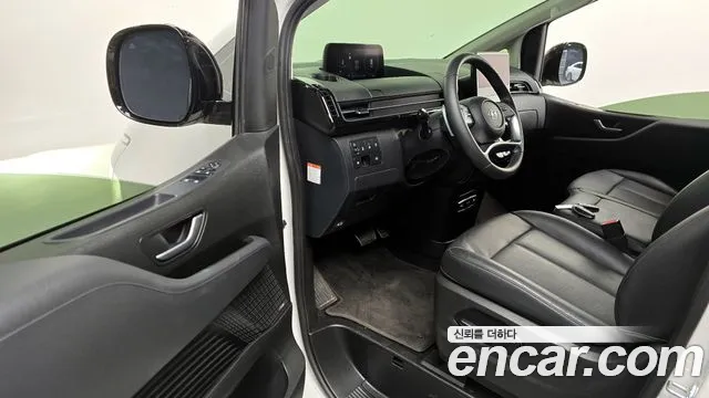 Hyundai Staria Staria — Фото автомобиля 11