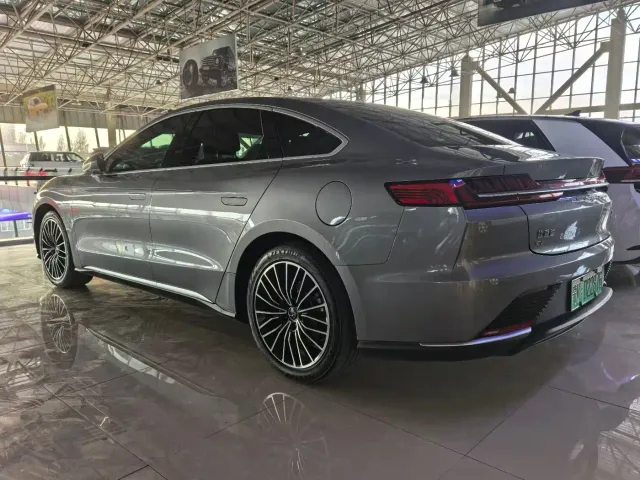 BYD Han — Фото автомобиля 7