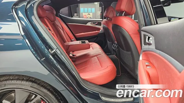 Genesis G70 — Фото автомобиля 12