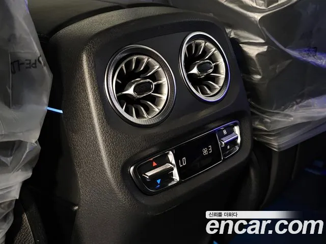 Mercedes-Benz G-Class — Фото автомобиля 18