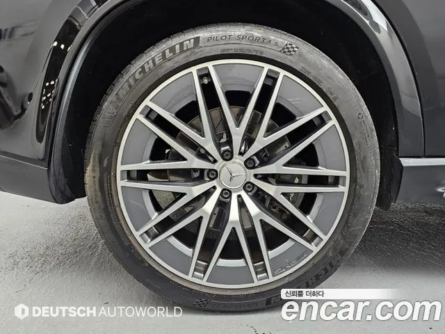 Mercedes-Benz GLE-Class — Фото автомобиля 18