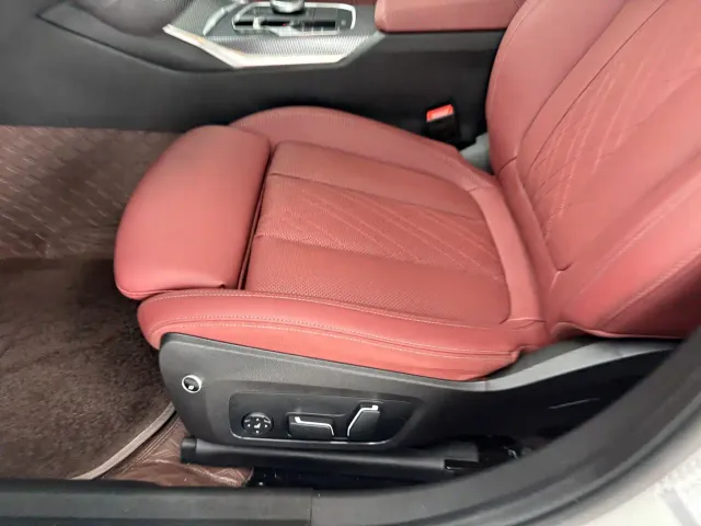 BMW 3 Series — Фото автомобиля 12