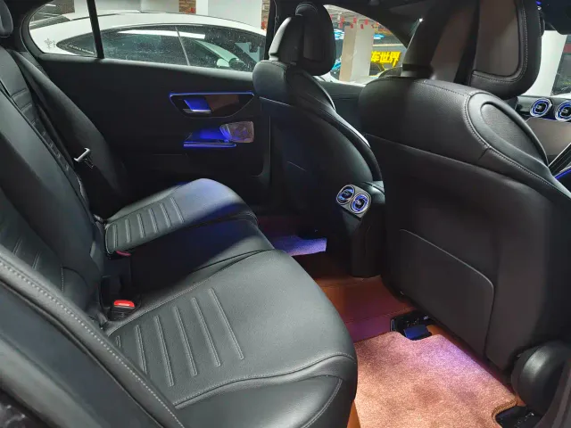 Mercedes-Benz C-Class — Фото автомобиля 12