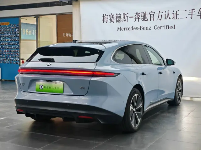 Nio ET5 Touring — Фото автомобиля 4