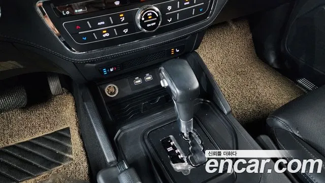 KG_Mobility_Ssangyong Rexton Новый Rexton Sport Дизель 2.2 4WD — Фото автомобиля 9