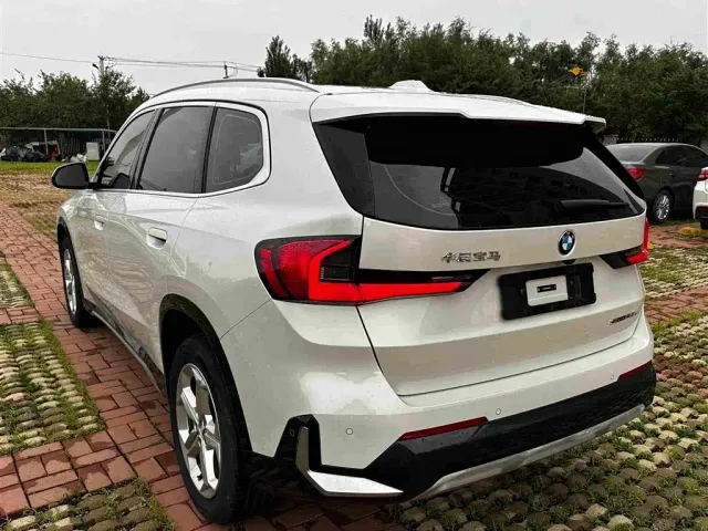 BMW X1 — Фото автомобиля 13