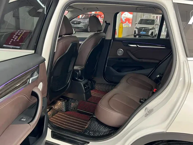 BMW X1 — Фото автомобиля 6