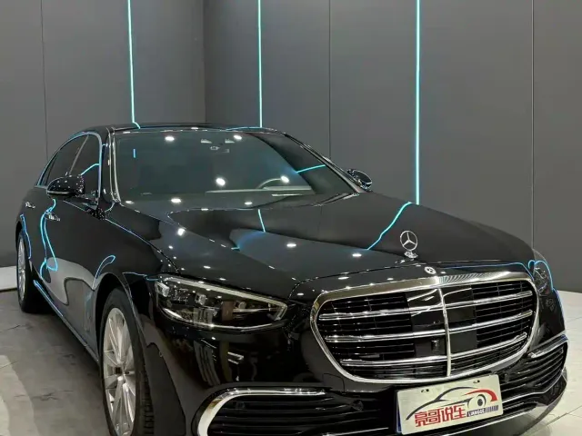 Mercedes-Benz S-Class — Фото автомобиля 3