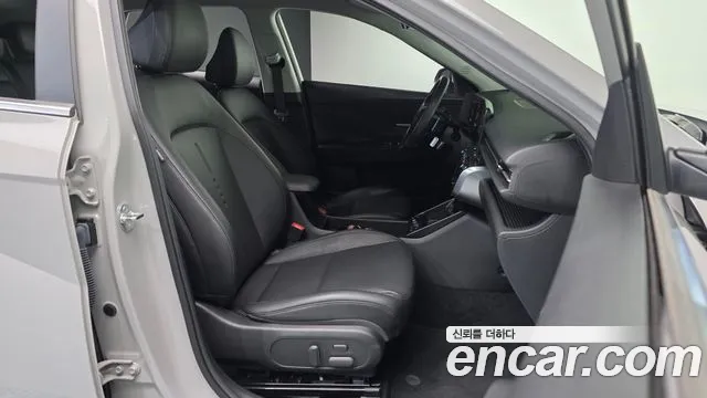 Hyundai Kona SX2 — Фото автомобиля 17