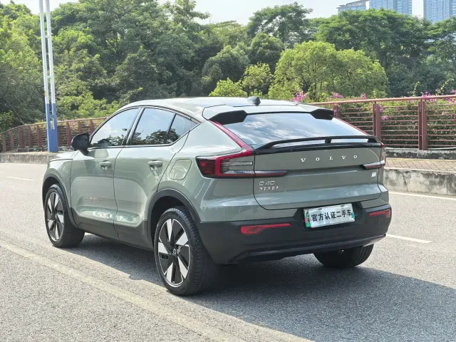 Volvo C40 — Фото автомобиля 17