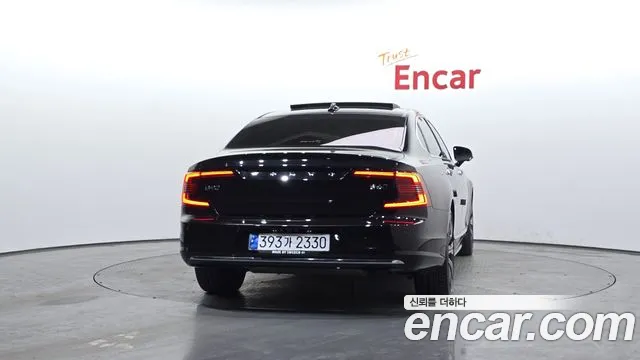 Вольво S90 — Фото автомобиля 4