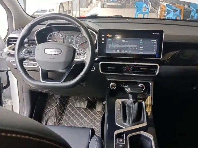 Geely Binyue 2025 1.5L CVT Super Edition MAX — Фото автомобиля 9
