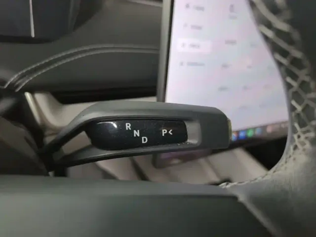 Xiaomi SU7 — Фото автомобиля 13