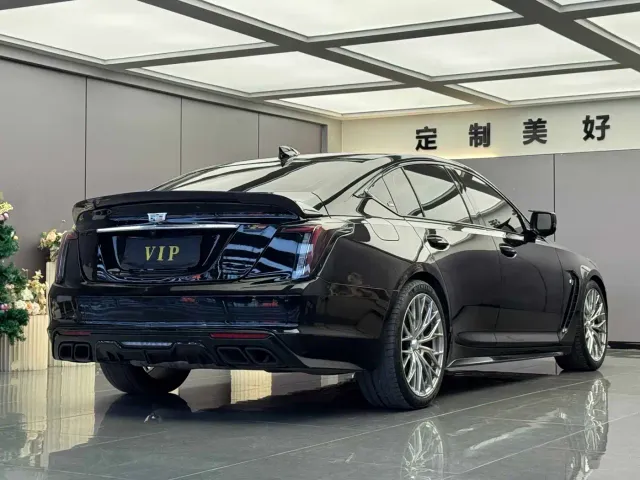 Cadillac CT5 — Фото автомобиля 7