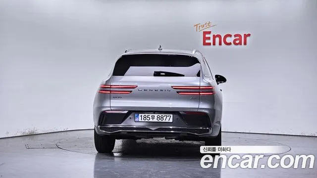 Genesis GV70 2.5T Бензин AWD — Фото автомобиля 4