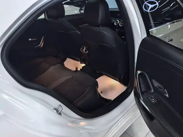 Mercedes-Benz A-Class — Фото автомобиля 17