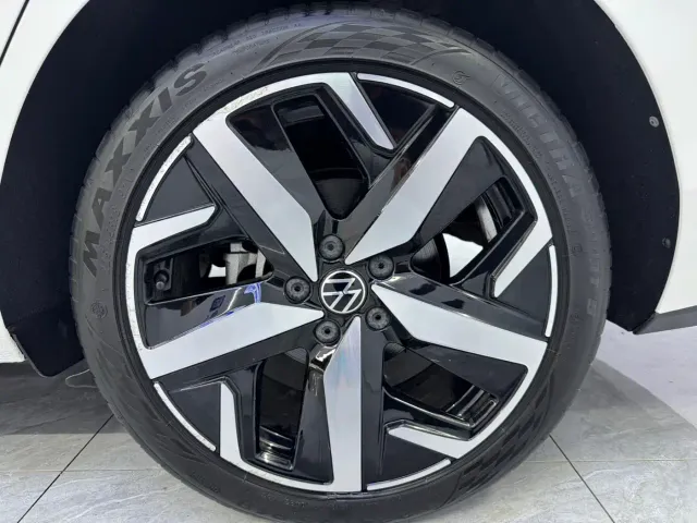 Volkswagen Lamando — Фото автомобиля 21