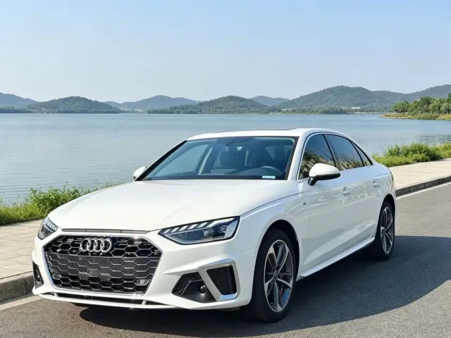 Audi A4L — Фото автомобиля 3