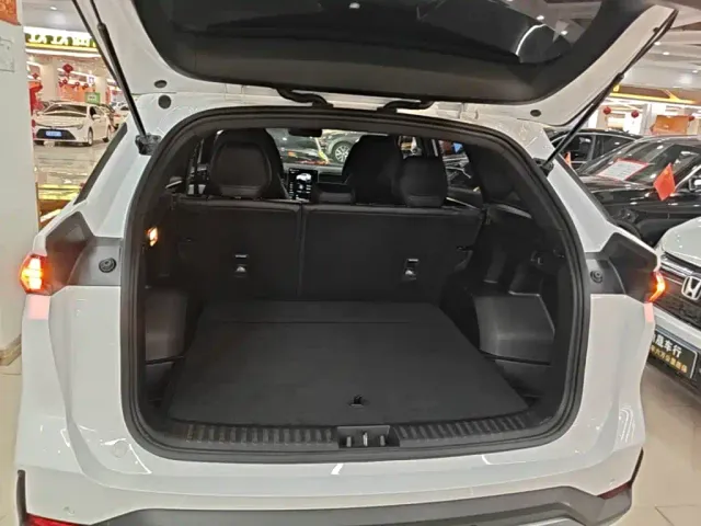 Geely Galaxy L7 — Фото автомобиля 18