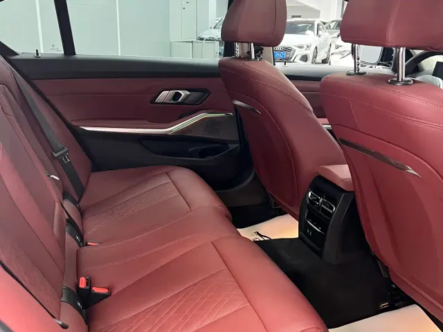 BMW 3 Series — Фото автомобиля 15