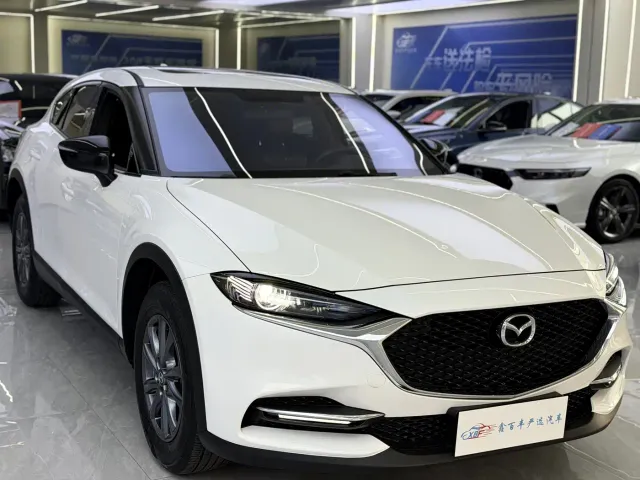 Mazda CX-4 — Фото автомобиля 3