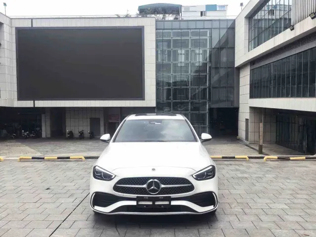 Mercedes-Benz C-Class — Фото автомобиля 2