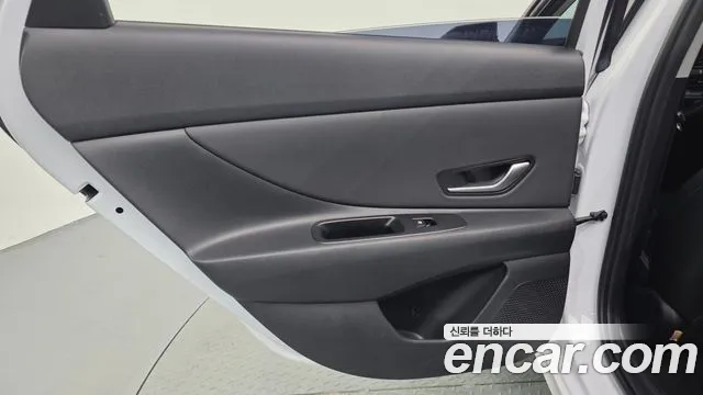 Hyundai Avante CN7 — Фото автомобиля 14