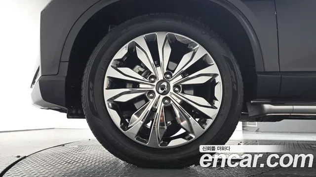 KG_Mobility_Ssangyong Rexton Rexton Arena Дизель 2.2 4WD — Фото автомобиля 3