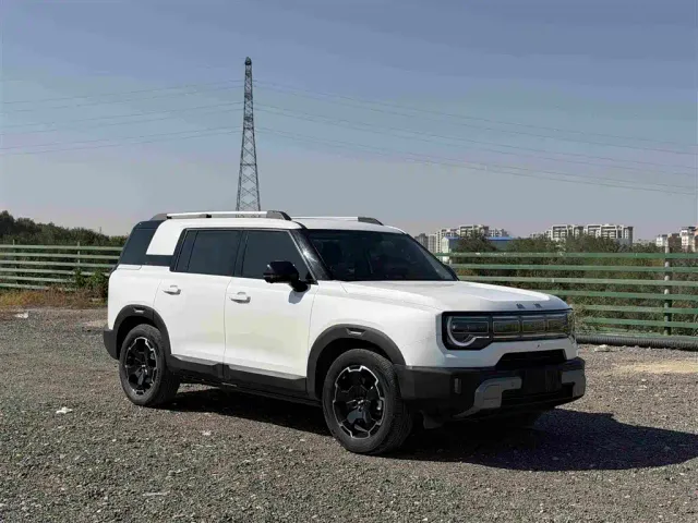 BAIC BJ30 — Фото автомобиля 3