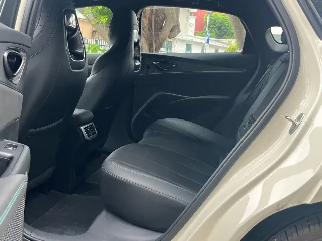 BYD Seal 06 — Фото автомобиля 6