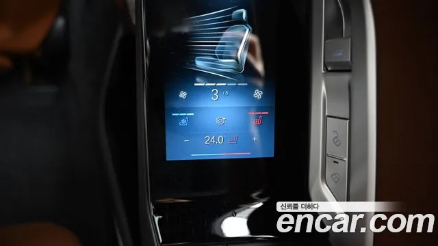 BMW i7 — Фото автомобиля 16