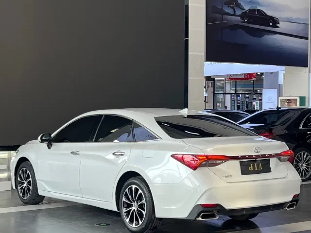 Toyota Avalon — Фото автомобиля 19