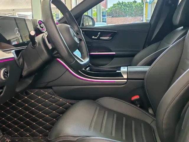 Mercedes-Benz C-Class — Фото автомобиля 4
