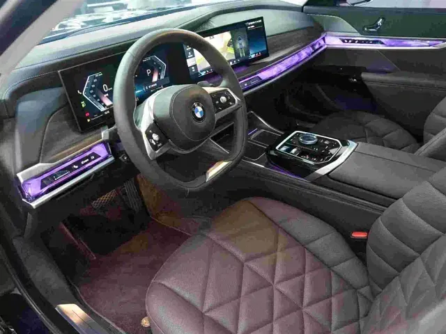 BMW 7 Series — Фото автомобиля 9