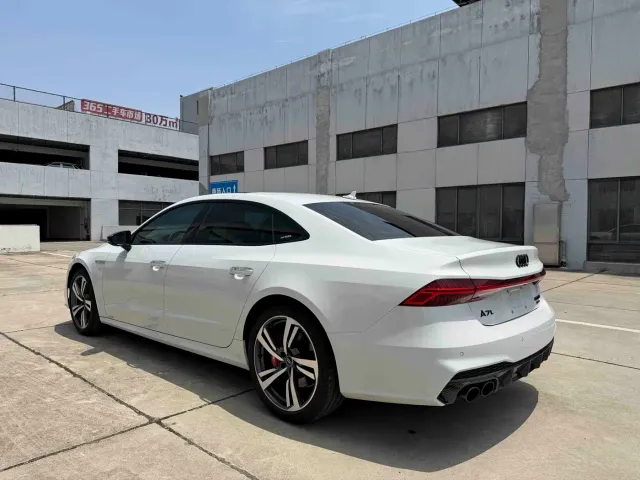 Audi A7L — Фото автомобиля 6