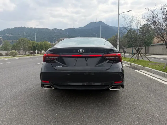 Toyota Avalon — Фото автомобиля 17