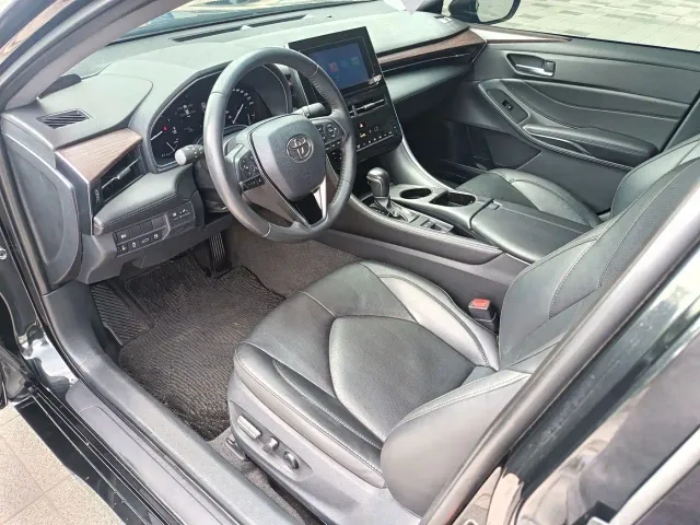 Toyota Avalon — Фото автомобиля 10