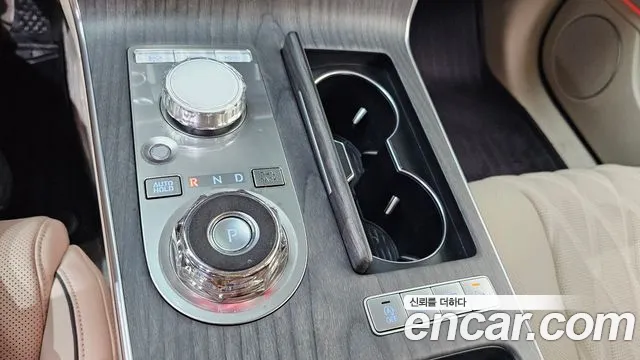 Genesis G80 Бензин 2.5 турбо AWD — Фото автомобиля 9