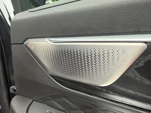 Cadillac CT6 — Фото автомобиля 10