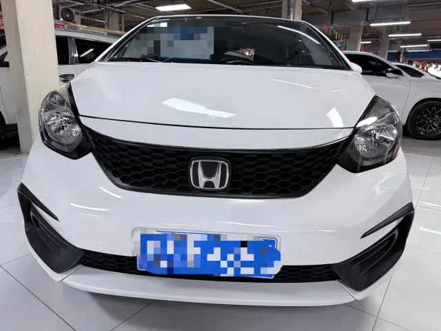Honda Fit — Фото автомобиля 2