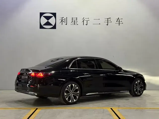 Mercedes-Benz E-Class — Фото автомобиля 13