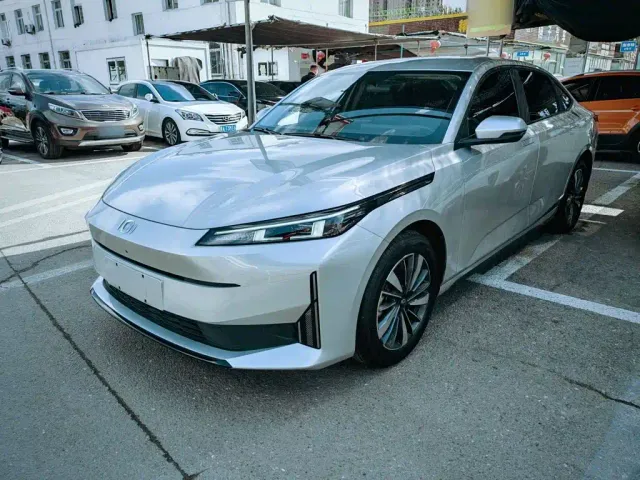 Фотография автомобиля — Changan Qiyuan A05