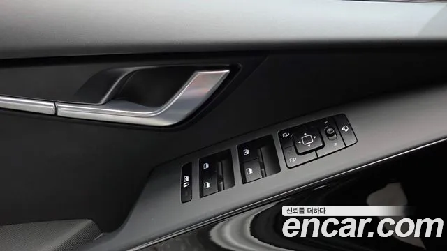 Kia Niro The All New — Фото автомобиля 25