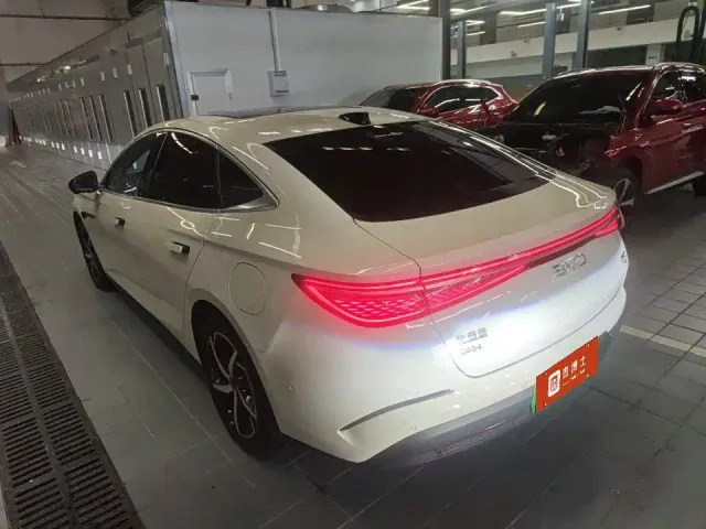 BYD Seal 07 DM-i — Фото автомобиля 3