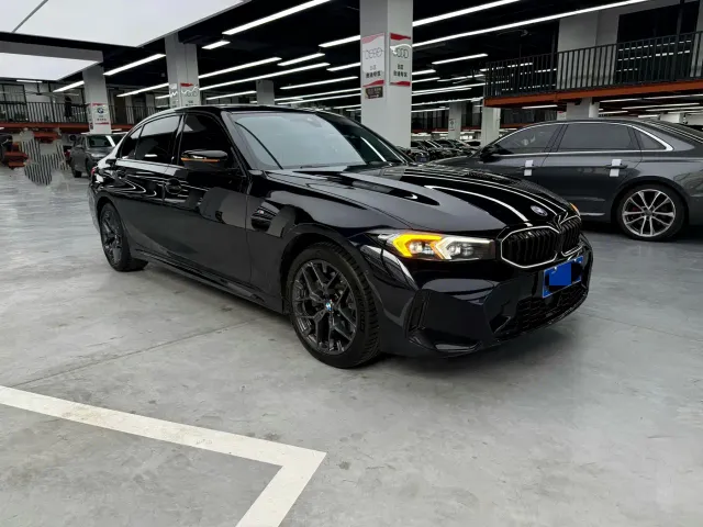 BMW 3 Series — Фото автомобиля 3