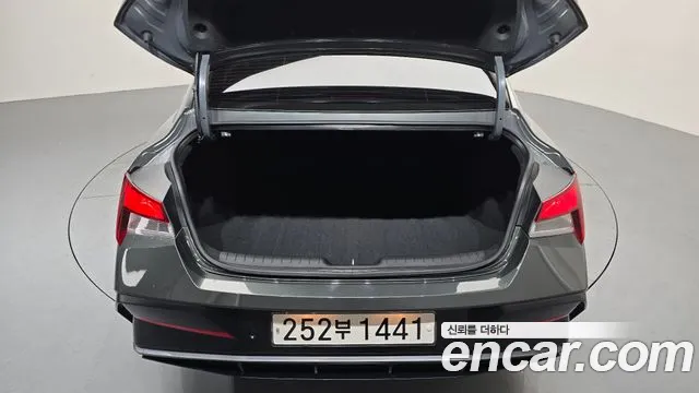 Hyundai Avante CN7 — Фото автомобиля 22